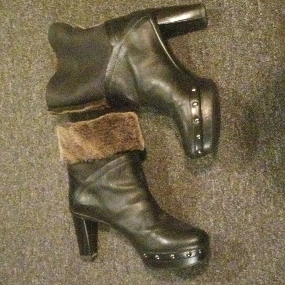 Stuart weitzman plush platform boots 7.5M